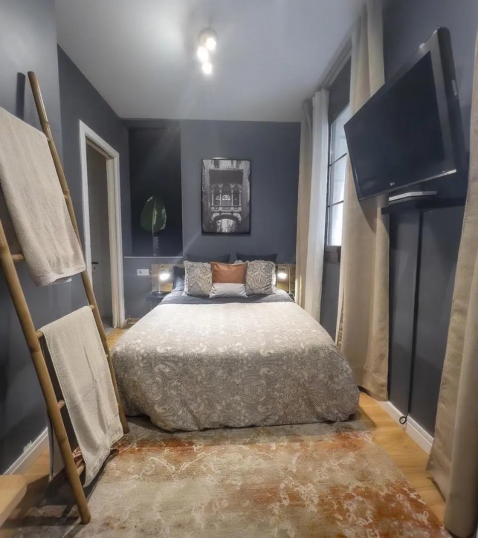 Cozy Apartment In The Gothic Quarter Of Barcelona